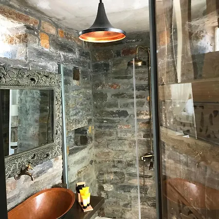 Aigis Kea Отель Vourkari