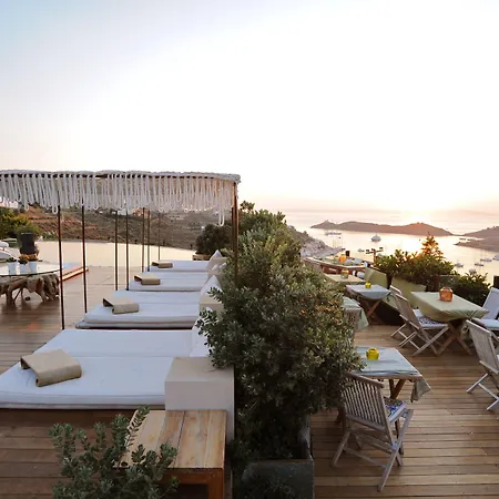 Aigis Kea 4* Vourkárion