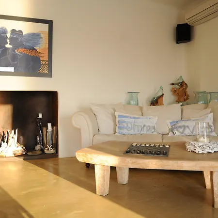 Aigis Kea 4* Vourkárion