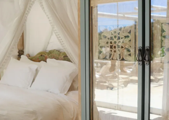 Aigis Kea 4* Vourkárion